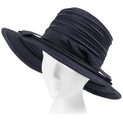 Dior Chapeau .